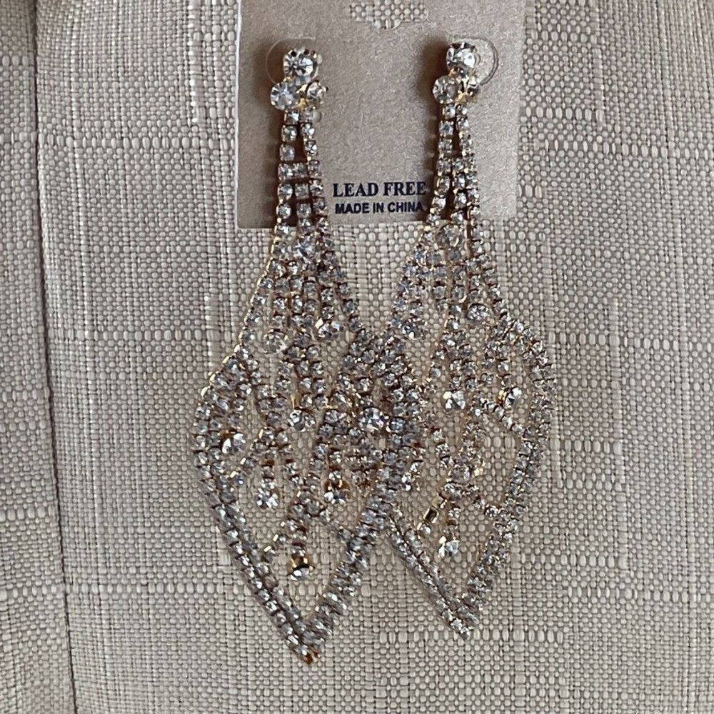 Natasha Women Earrings Gold Tone Crystal Accent Chandelier Ear Jewelry - Picture 2 of 12